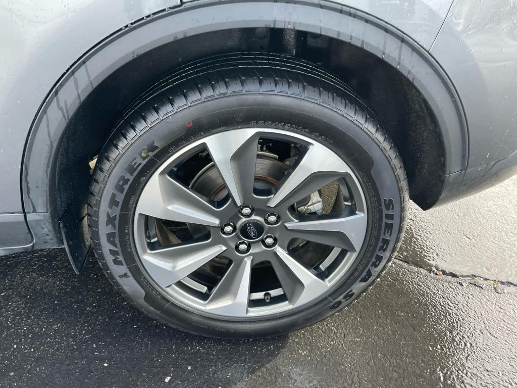 used 2024 Ford Escape car, priced at $24,995
