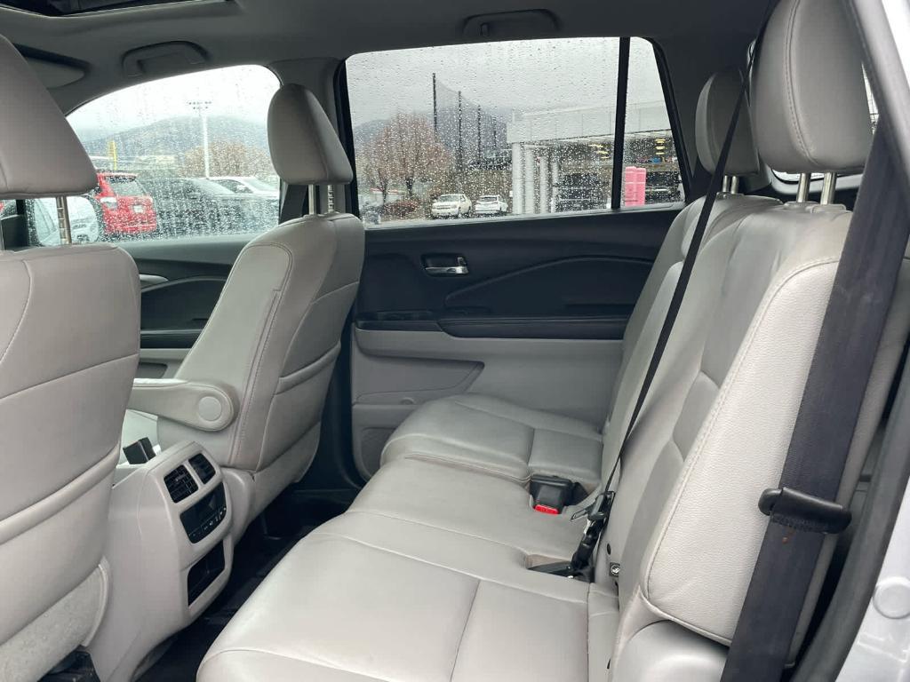 used 2016 Honda Pilot car, priced at $13,538