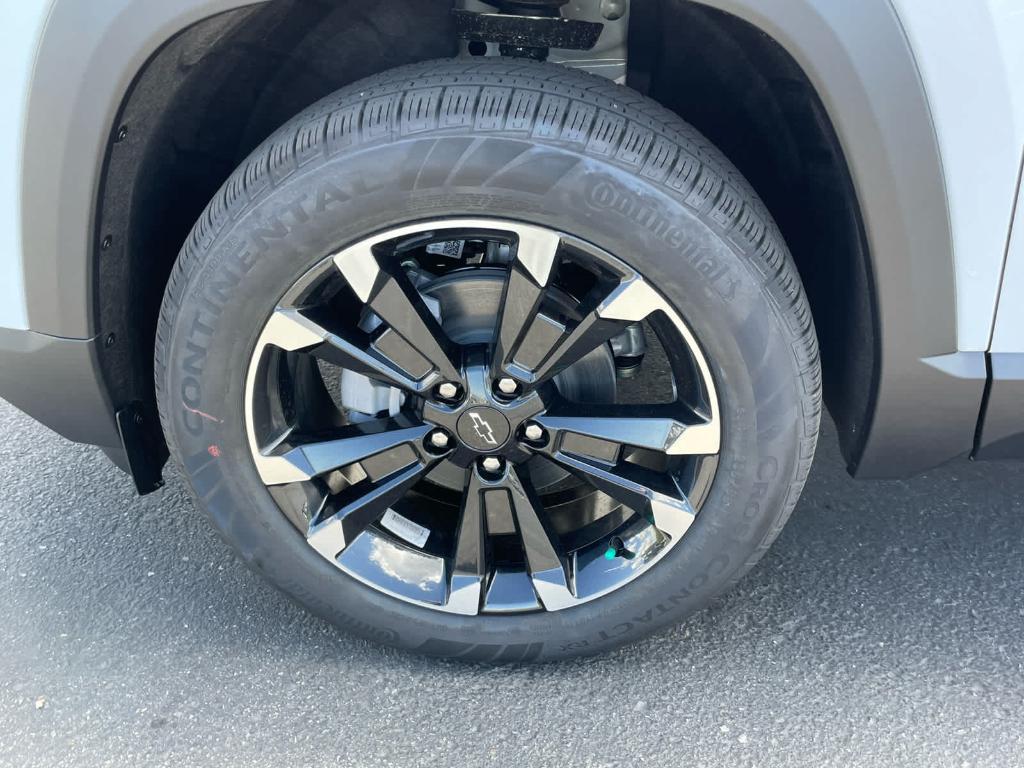 new 2026 Chevrolet Equinox car, priced at $37,546