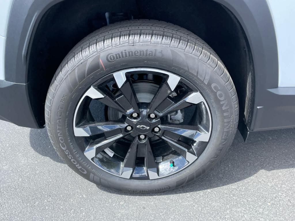 new 2026 Chevrolet Equinox car, priced at $37,546