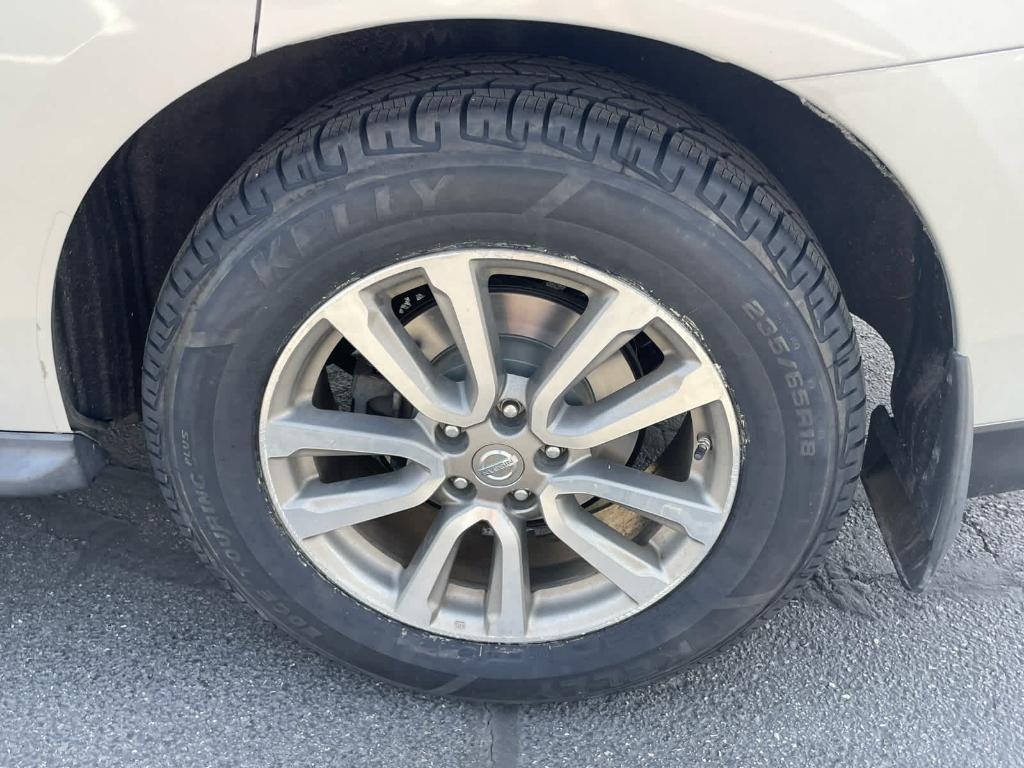 used 2014 Nissan Pathfinder car, priced at $9,490