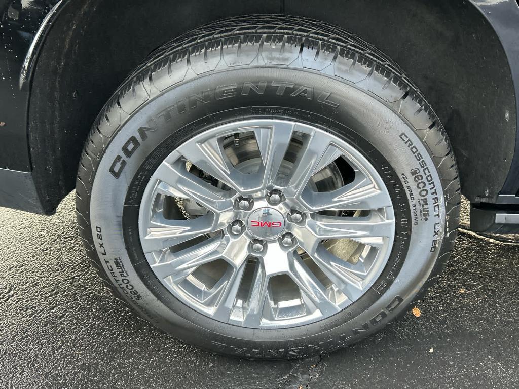 used 2023 GMC Yukon car, priced at $64,223