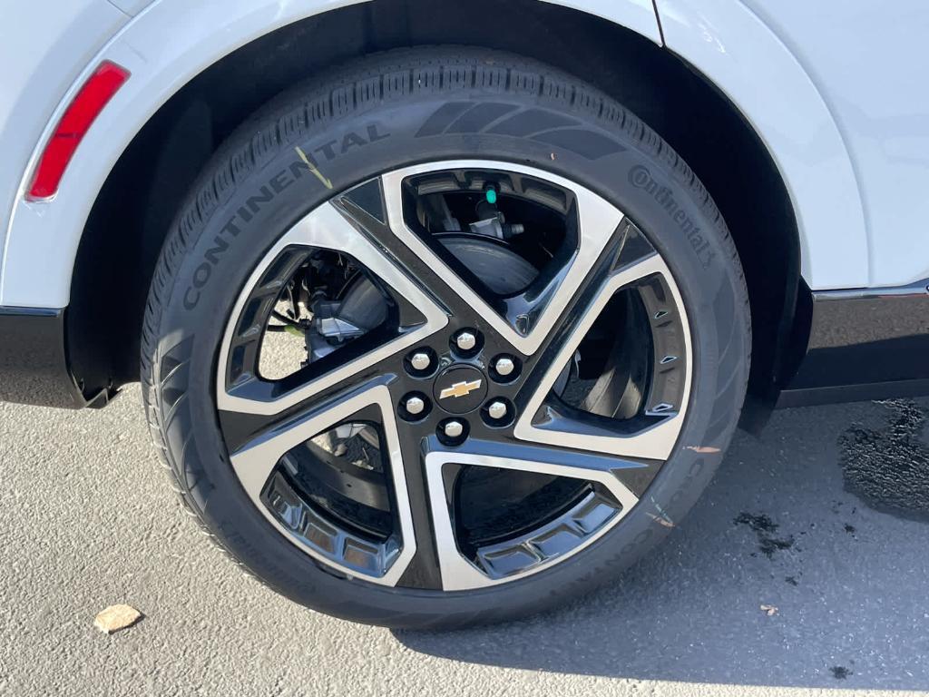 new 2026 Chevrolet Equinox EV car, priced at $35,935