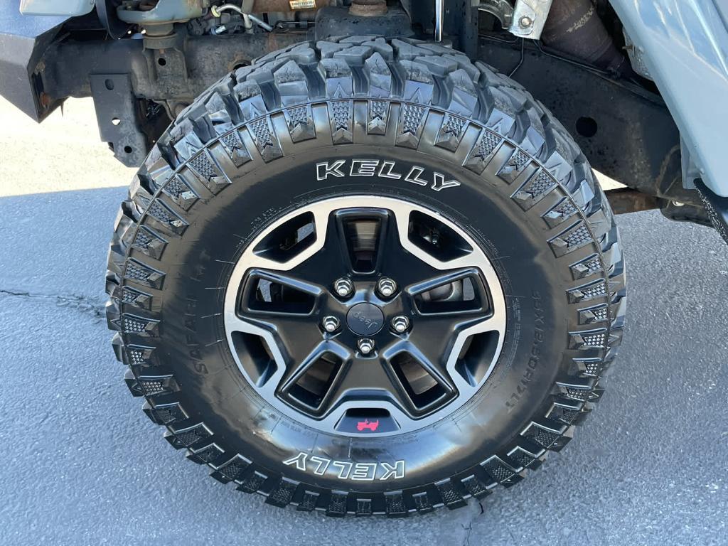 used 2015 Jeep Wrangler Unlimited car, priced at $14,990