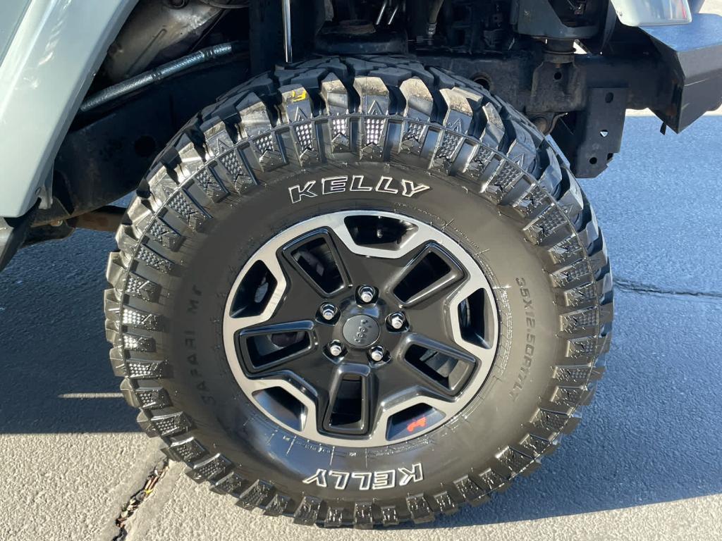 used 2015 Jeep Wrangler Unlimited car, priced at $14,990