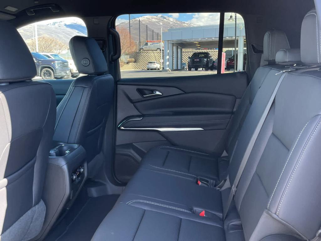 new 2026 Chevrolet Traverse car, priced at $46,020