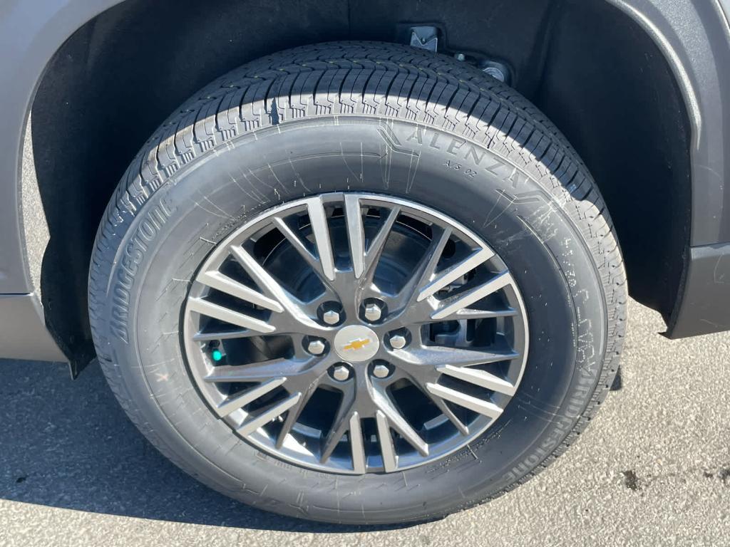 new 2026 Chevrolet Traverse car, priced at $46,020