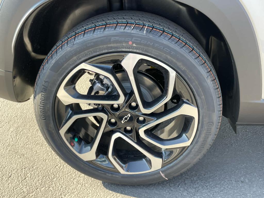 new 2026 Chevrolet Trax car, priced at $26,925