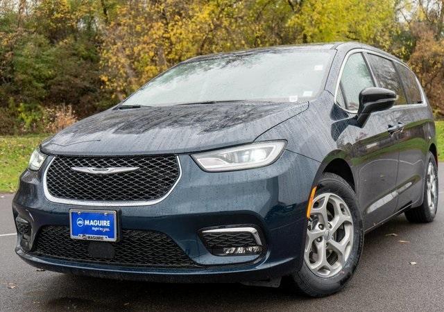 used 2024 Chrysler Pacifica car, priced at $36,999