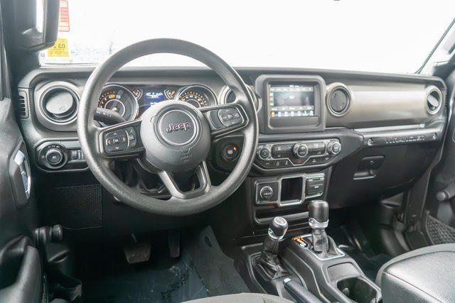 used 2022 Jeep Wrangler Unlimited car, priced at $28,000