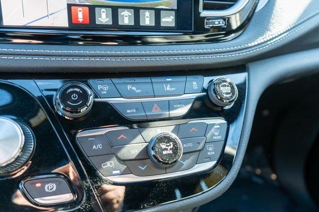 used 2024 Chrysler Pacifica Hybrid car, priced at $34,999