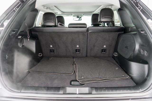 used 2022 Jeep Cherokee car, priced at $24,999