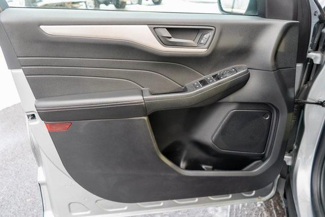 used 2022 Ford Escape car, priced at $19,999