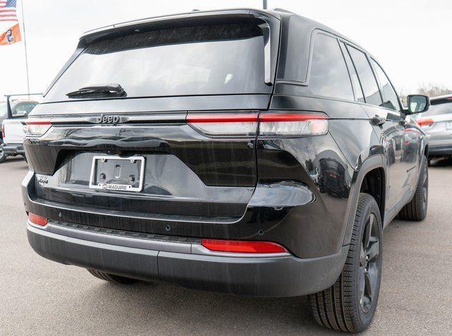 new 2026 Jeep Grand Cherokee car, priced at $47,499