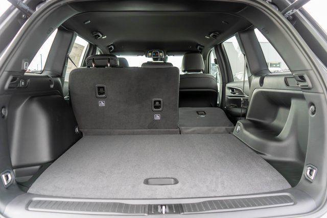 new 2026 Jeep Grand Cherokee car, priced at $45,499