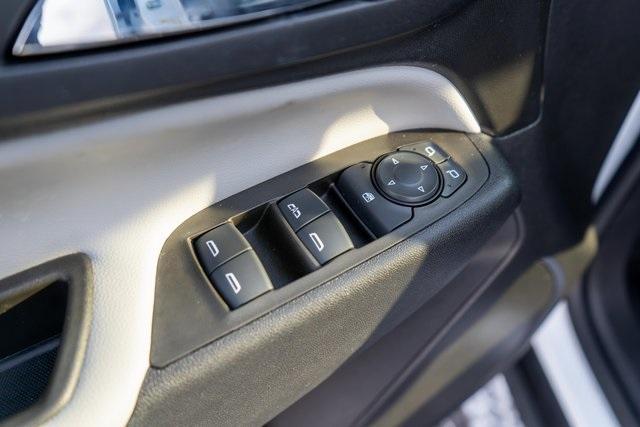 used 2023 Chevrolet Equinox car, priced at $18,999