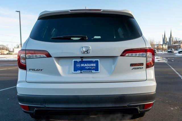 used 2022 Honda Pilot car, priced at $30,999