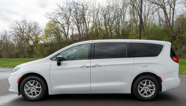 used 2024 Chrysler Pacifica car, priced at $27,999