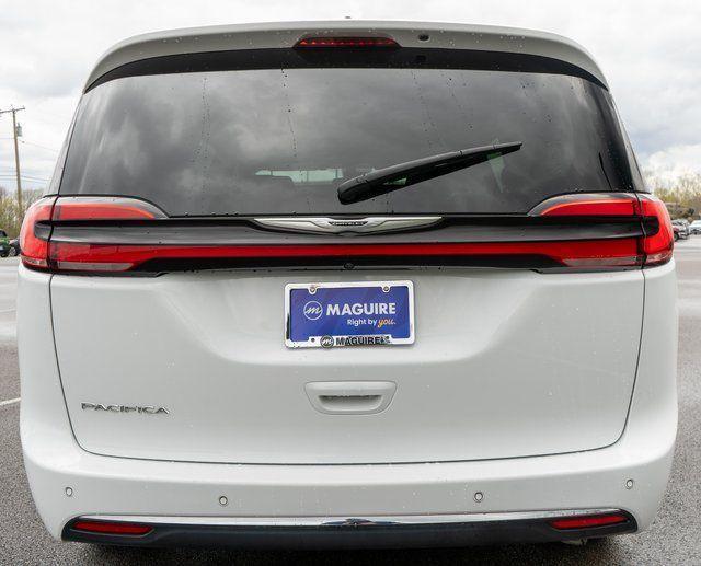 used 2024 Chrysler Pacifica car, priced at $27,999