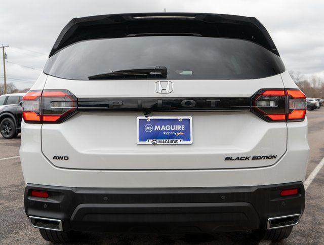 used 2025 Honda Pilot car, priced at $47,999
