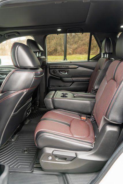 used 2025 Honda Pilot car, priced at $47,999