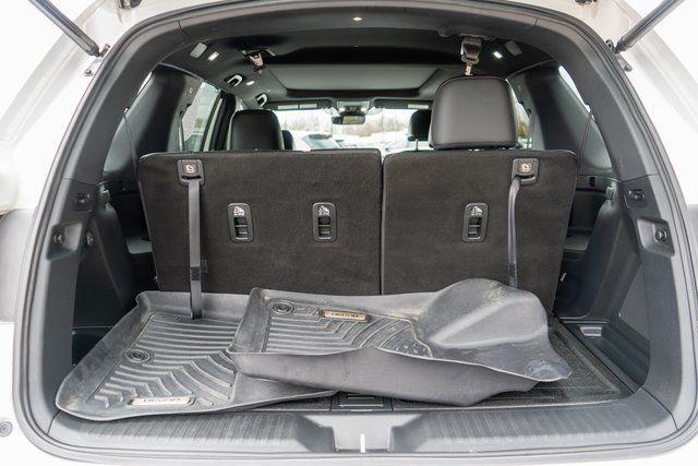 used 2025 Honda Pilot car, priced at $47,999