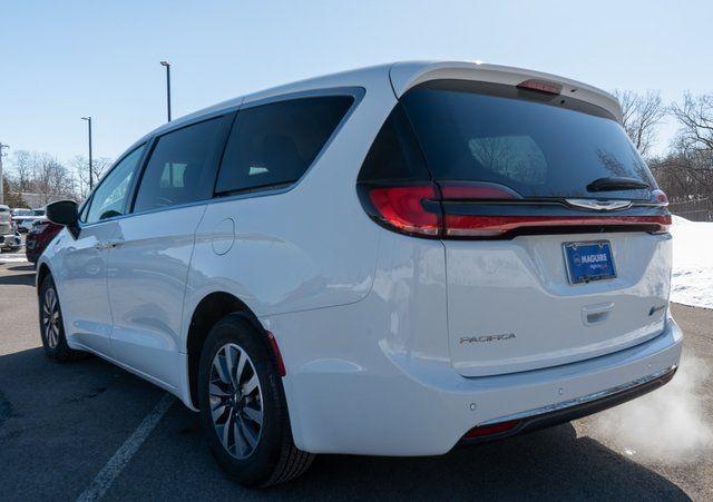 used 2023 Chrysler Pacifica Hybrid car, priced at $32,999