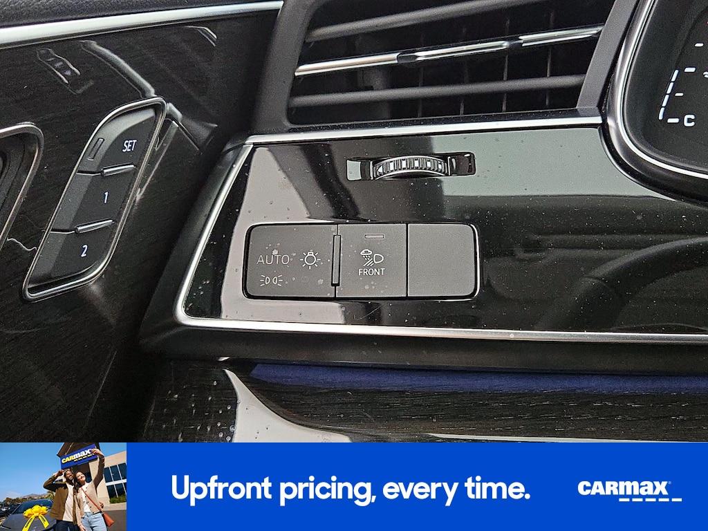 used 2023 Audi Q7 car, priced at $35,998