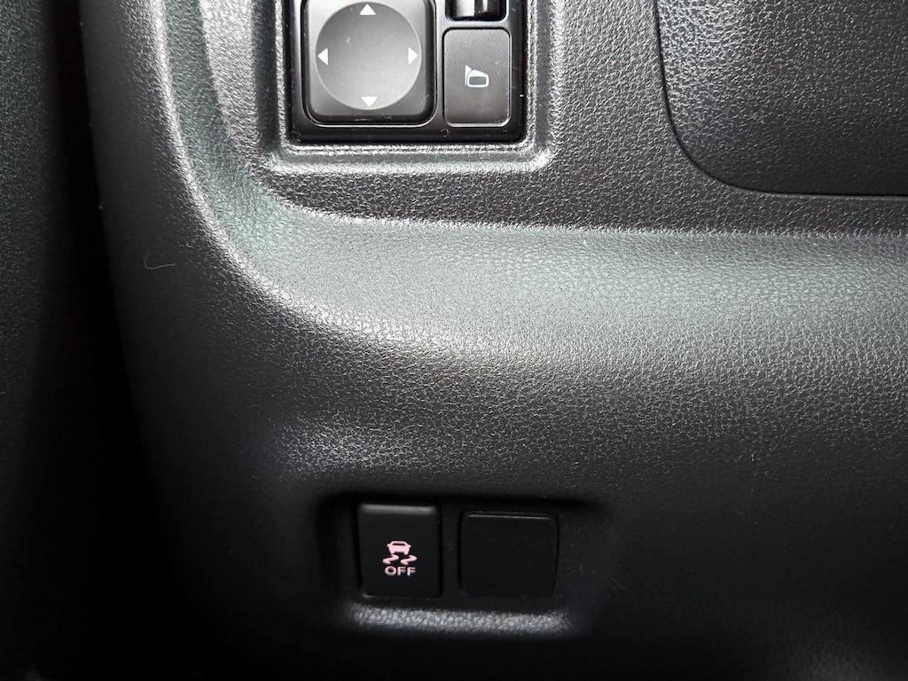 used 2014 Nissan Versa Note car, priced at $12,599