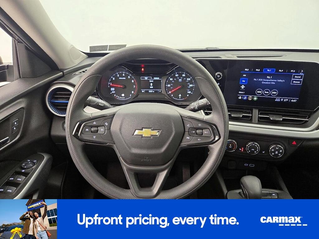 used 2025 Chevrolet Trax car, priced at $22,998
