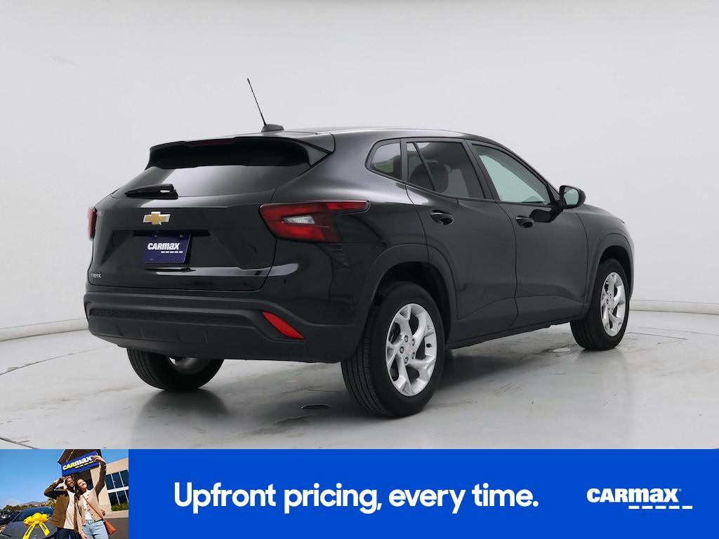 used 2025 Chevrolet Trax car, priced at $22,998