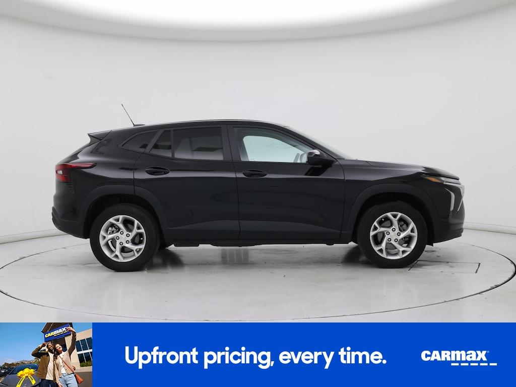 used 2025 Chevrolet Trax car, priced at $22,998