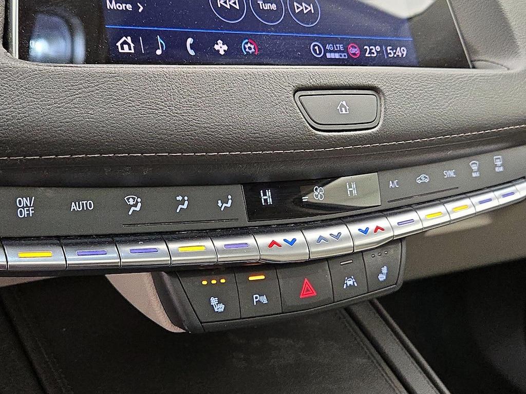 used 2022 Cadillac XT4 car, priced at $26,998