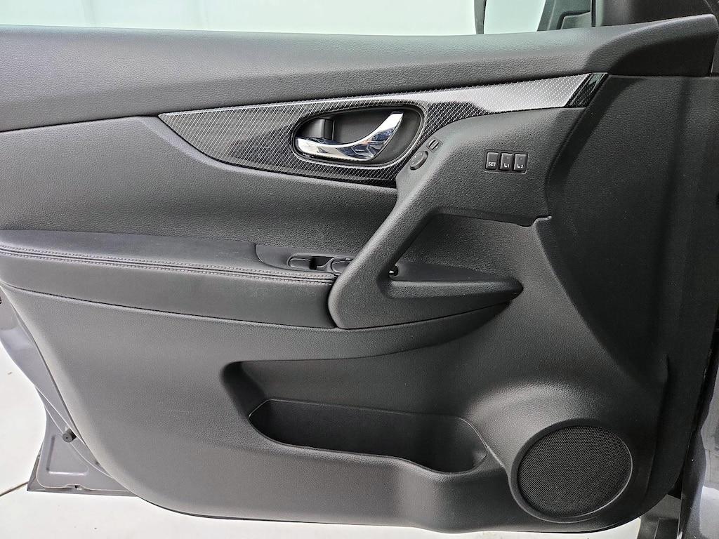 used 2017 Nissan Rogue car, priced at $14,998