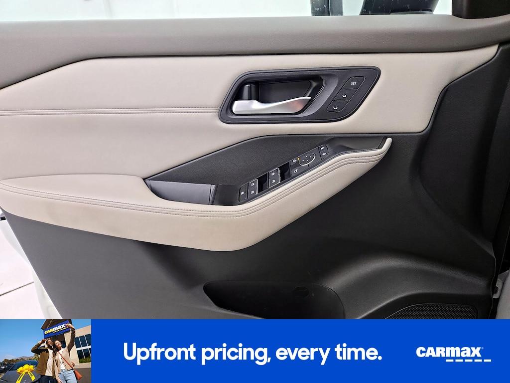 used 2023 Nissan Rogue car, priced at $25,998