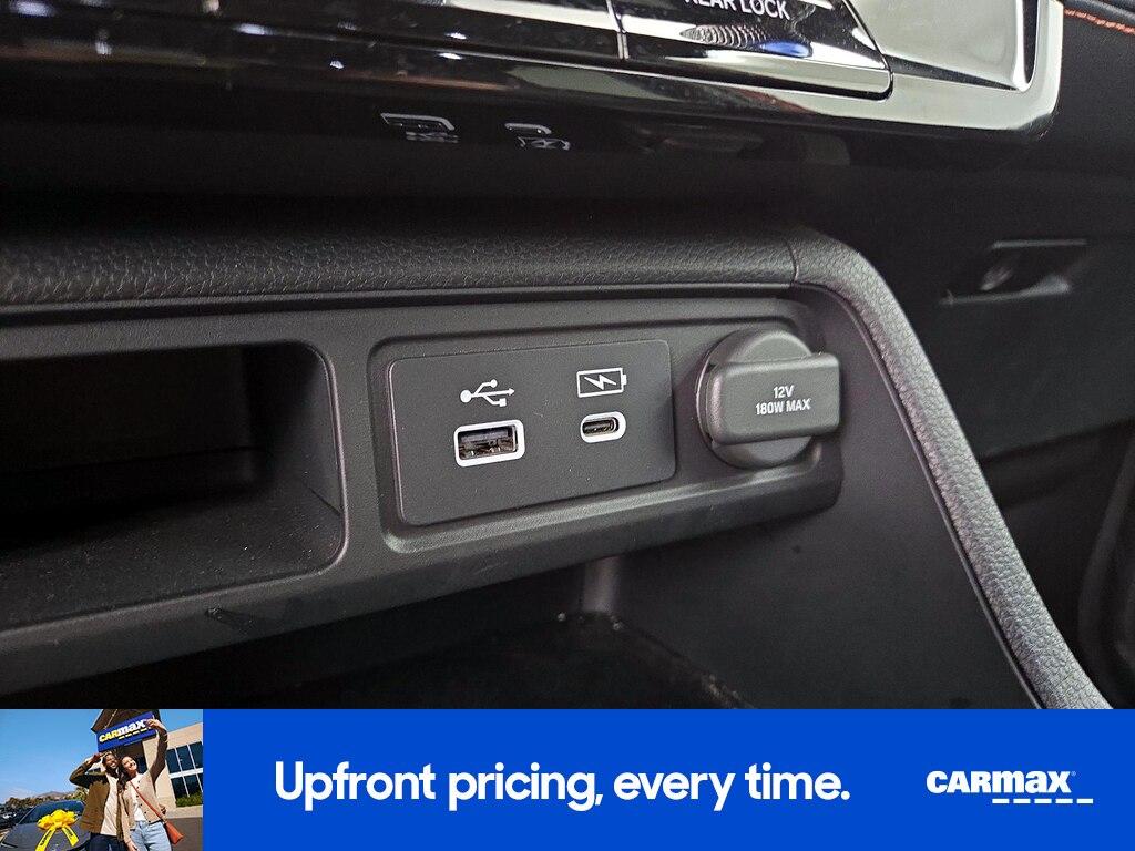 used 2025 Honda Pilot car, priced at $43,998