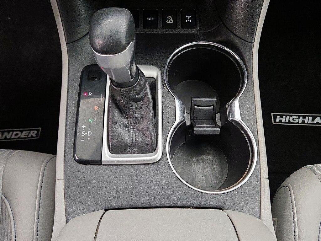 used 2015 Toyota Highlander car, priced at $19,998