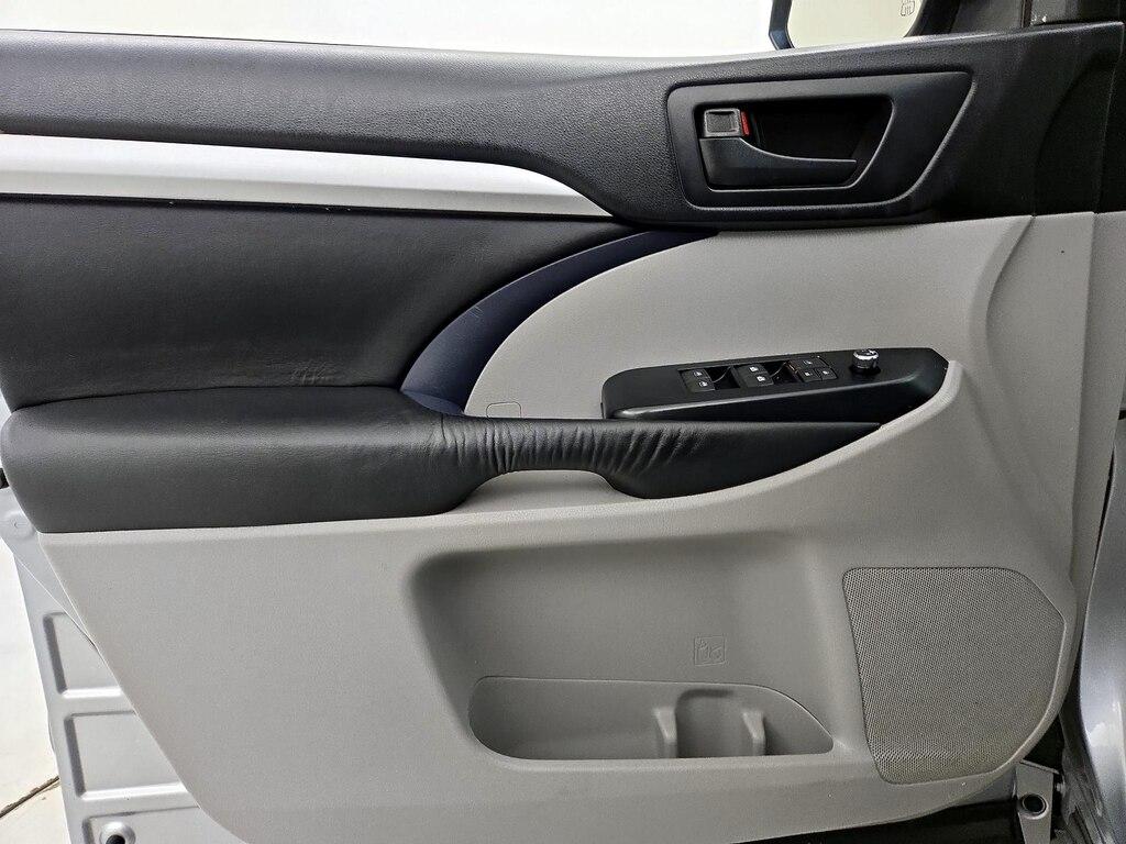 used 2015 Toyota Highlander car, priced at $19,998