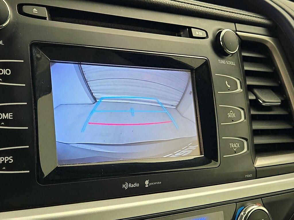 used 2015 Toyota Highlander car, priced at $19,998