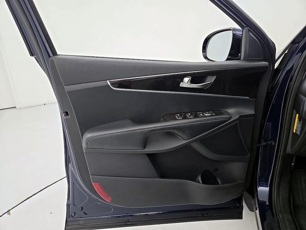 used 2016 Kia Sorento car, priced at $13,998