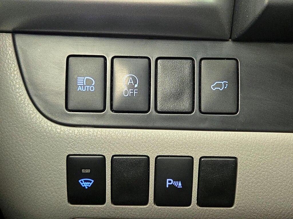 used 2019 Toyota Highlander car, priced at $34,998