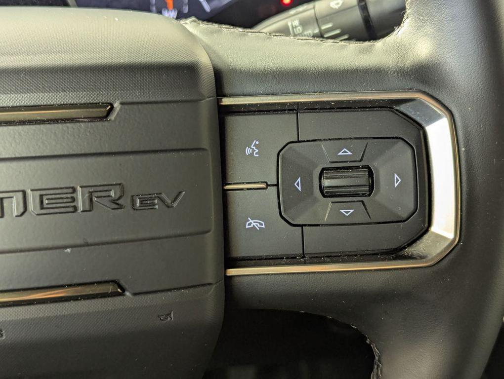 used 2025 GMC HUMMER EV SUV car, priced at $73,000