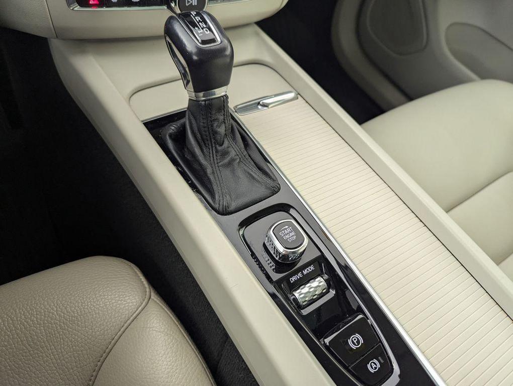 used 2018 Volvo XC60 car, priced at $16,805
