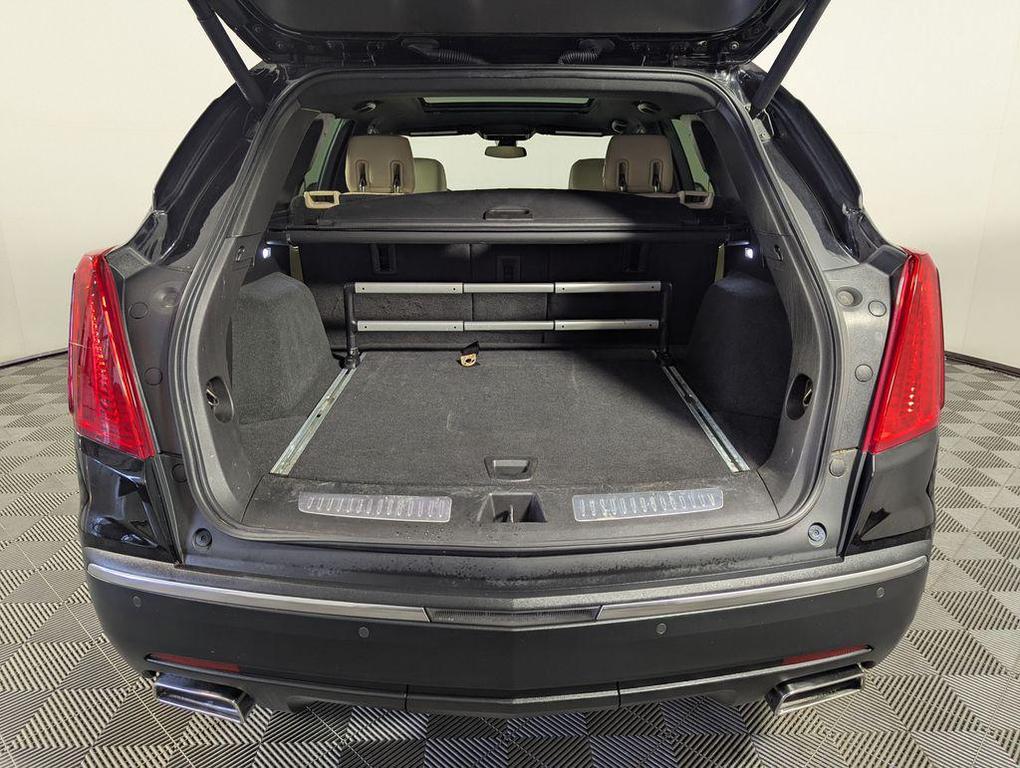 used 2019 Cadillac XT5 car, priced at $18,771