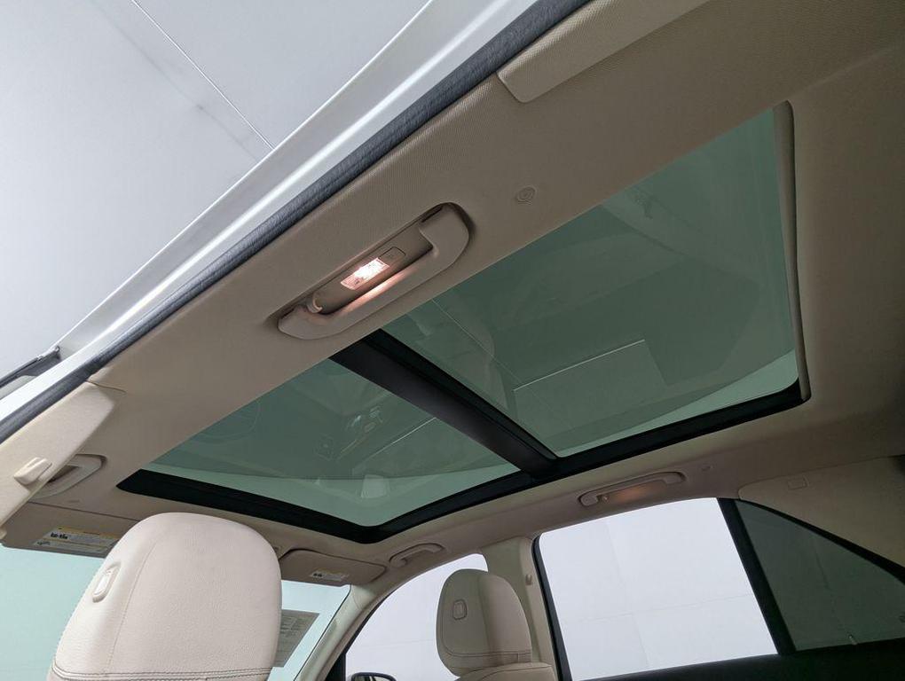 used 2022 Mercedes-Benz GLE 350 car, priced at $34,000