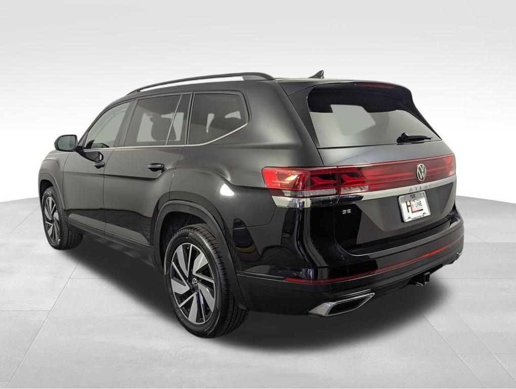 used 2024 Volkswagen Atlas car, priced at $25,000