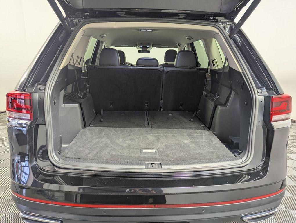 used 2024 Volkswagen Atlas car, priced at $25,000