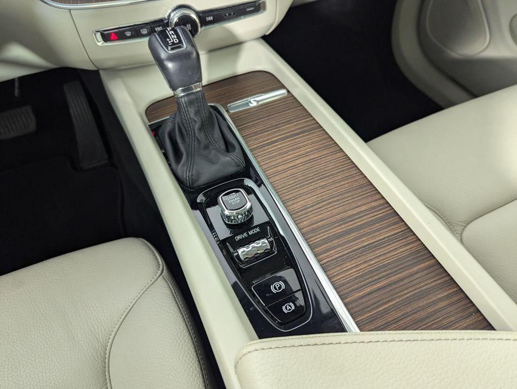 used 2021 Volvo XC60 car, priced at $22,971
