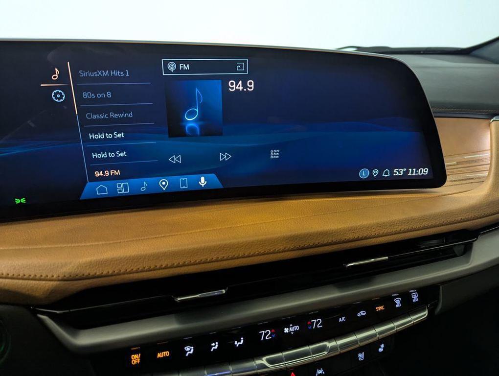 used 2025 Cadillac XT4 car, priced at $39,000