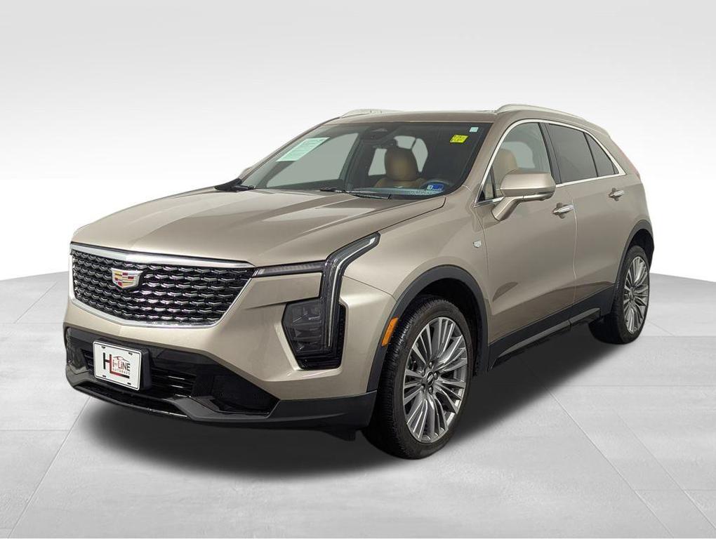 used 2025 Cadillac XT4 car, priced at $39,000